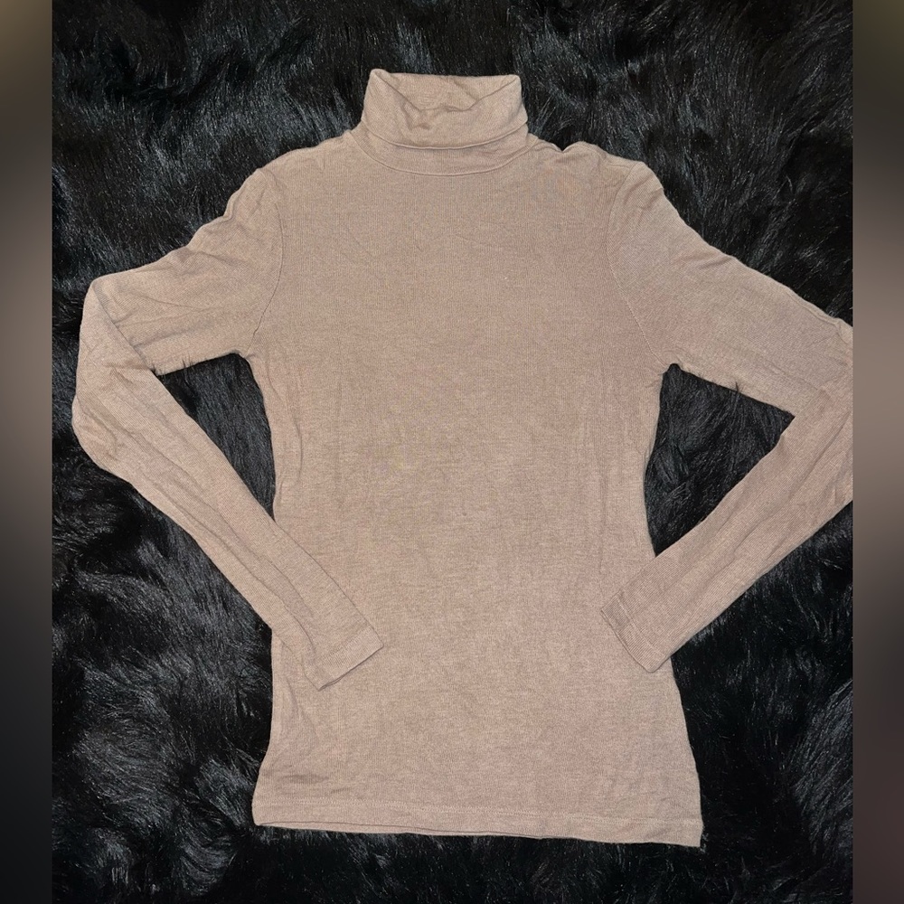 Turtle neck sweater